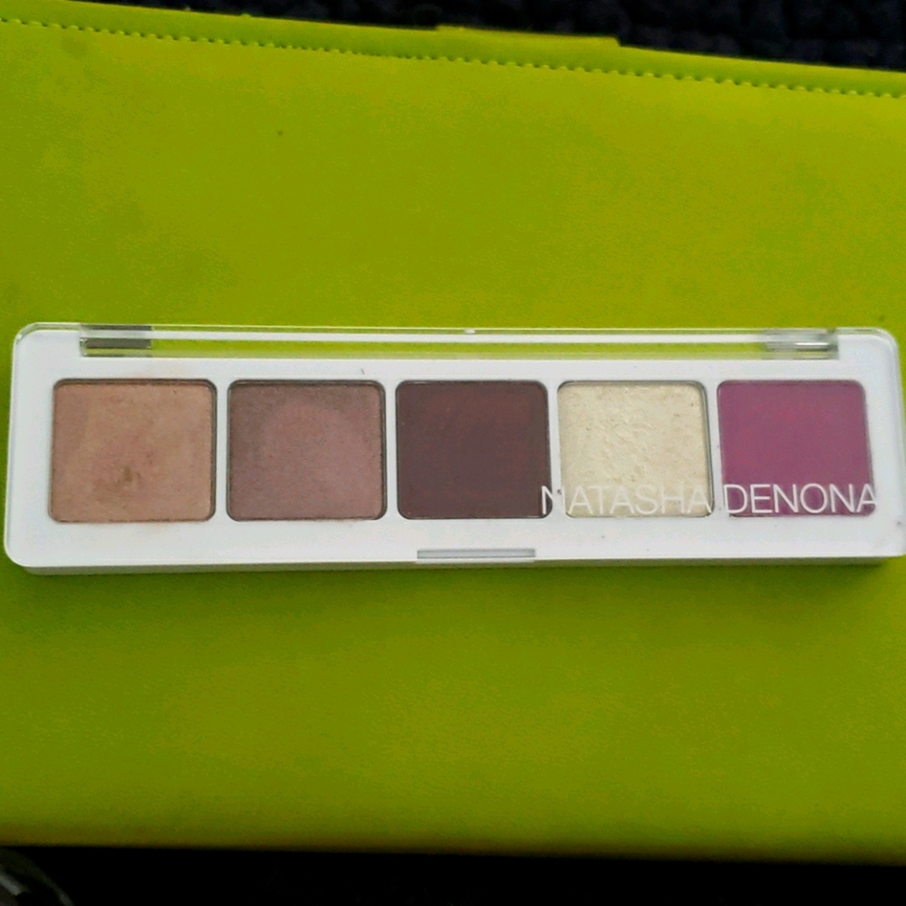 Natasha Denona eyeshadow pallette 5